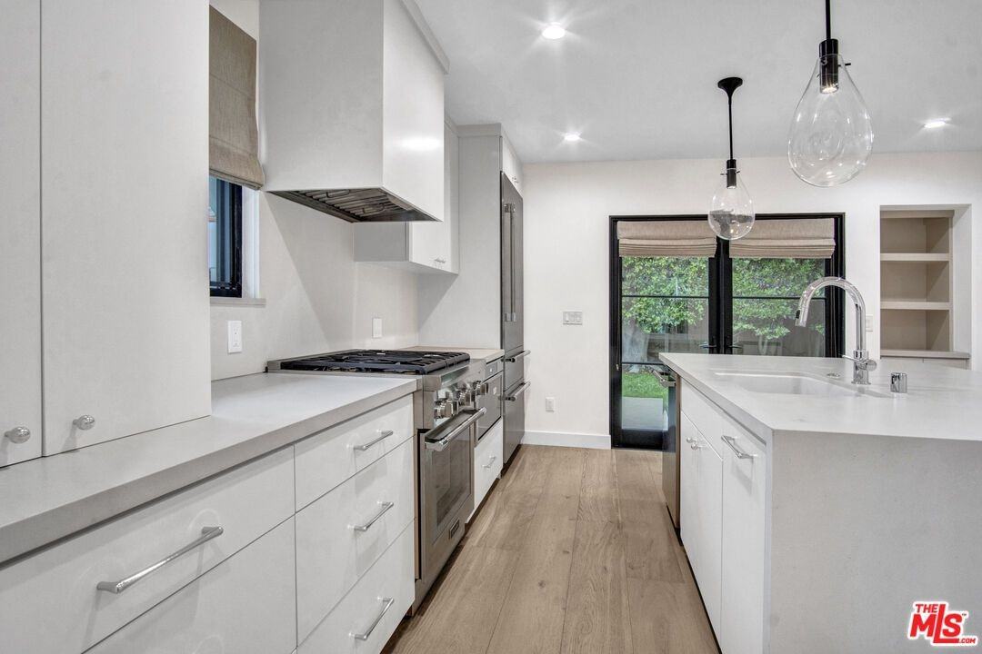 11339 Montana Ave - Photo 6 of 17
