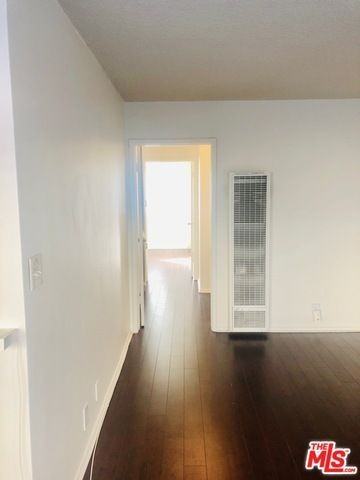 1434 11th St ##3 - Photo 5 of 14