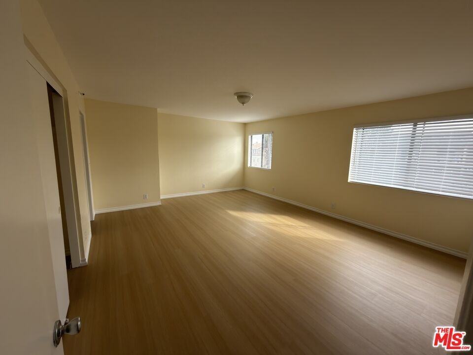 4467 W 120th St ##7 - Photo 7 of 13