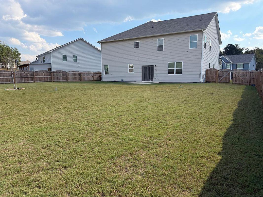 351 Brookfield Dr - Photo 2 of 46