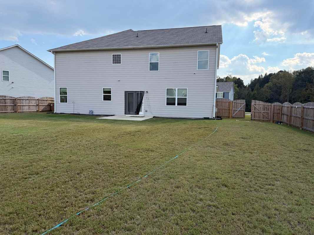 351 Brookfield Dr - Photo 4 of 46