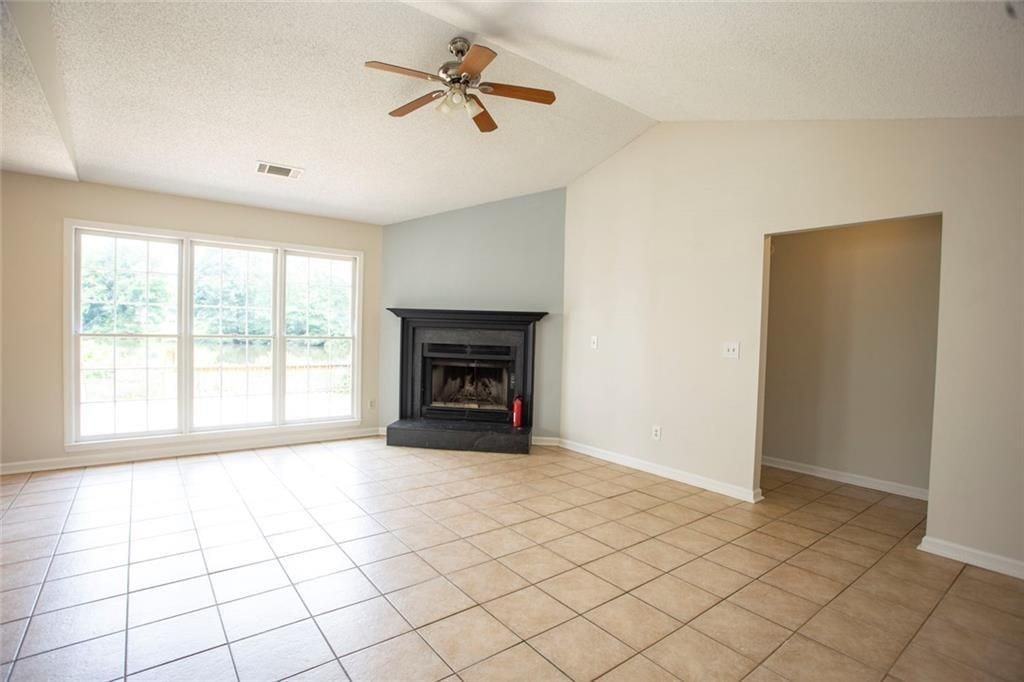 4960 Shipp Rd - Photo 6 of 50