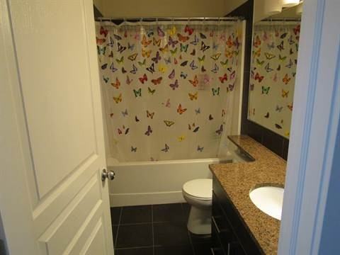 16824 53 St NW - Photo 2 of 6