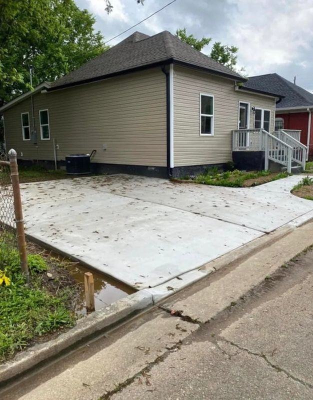 1815 Newell Ave - Photo 2 of 12