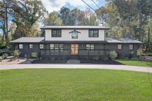 featured image of 3202 Kingsdale Dr Sw