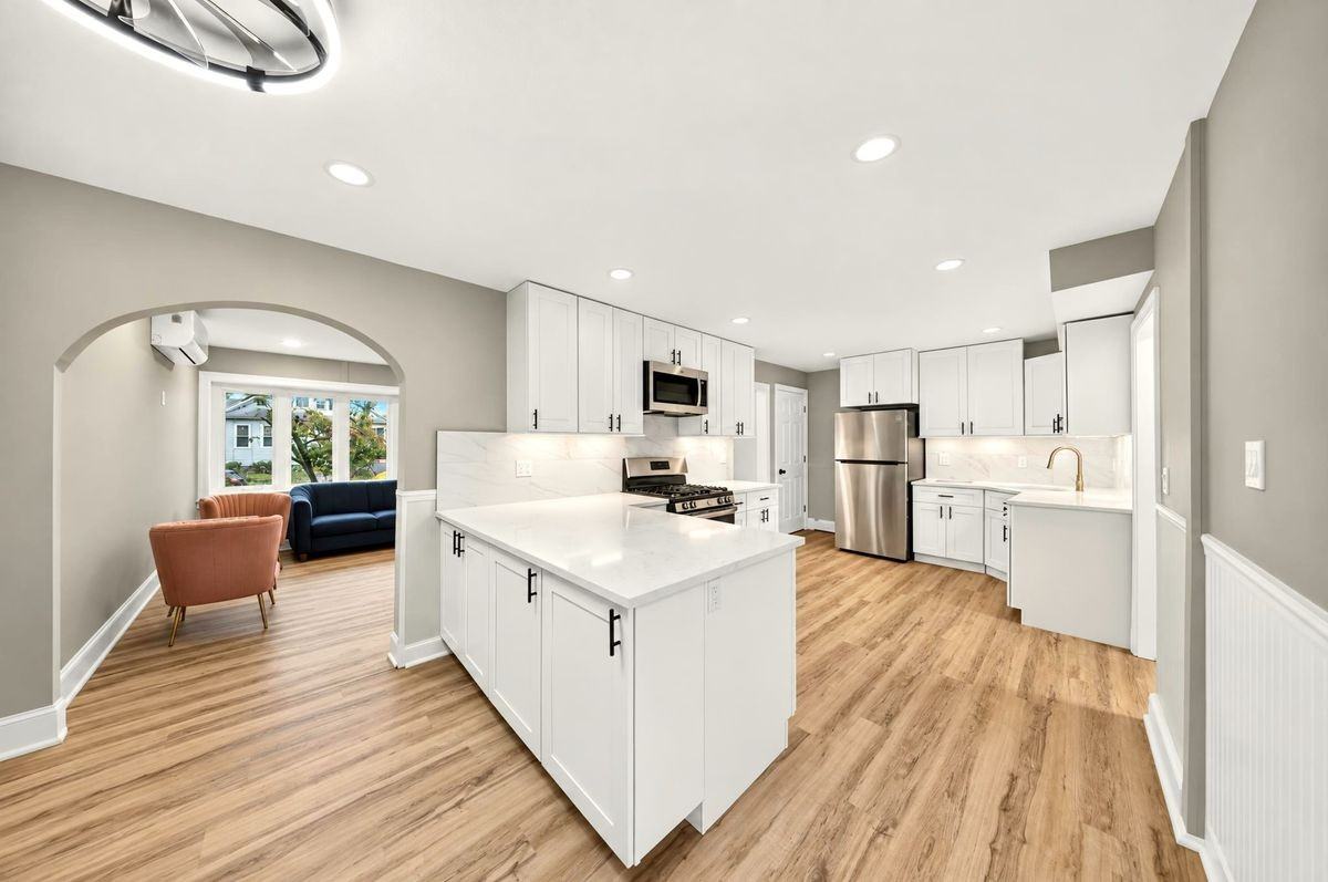 26 Strand St - Photo 3 of 36