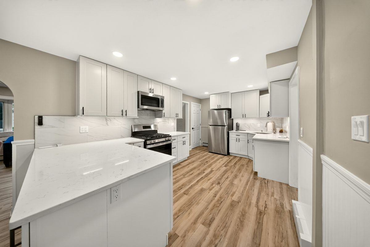 26 Strand St - Photo 4 of 36