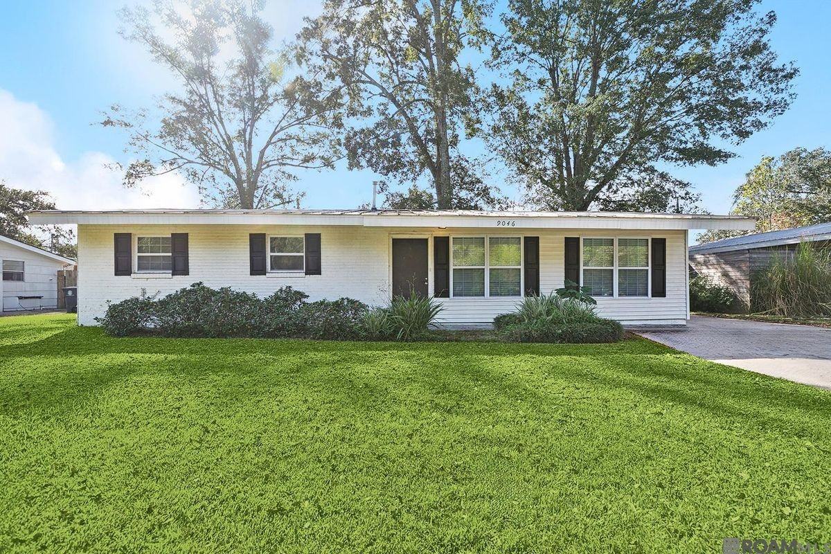 9046 Kingcrest Pkwy - Photo 2 of 15