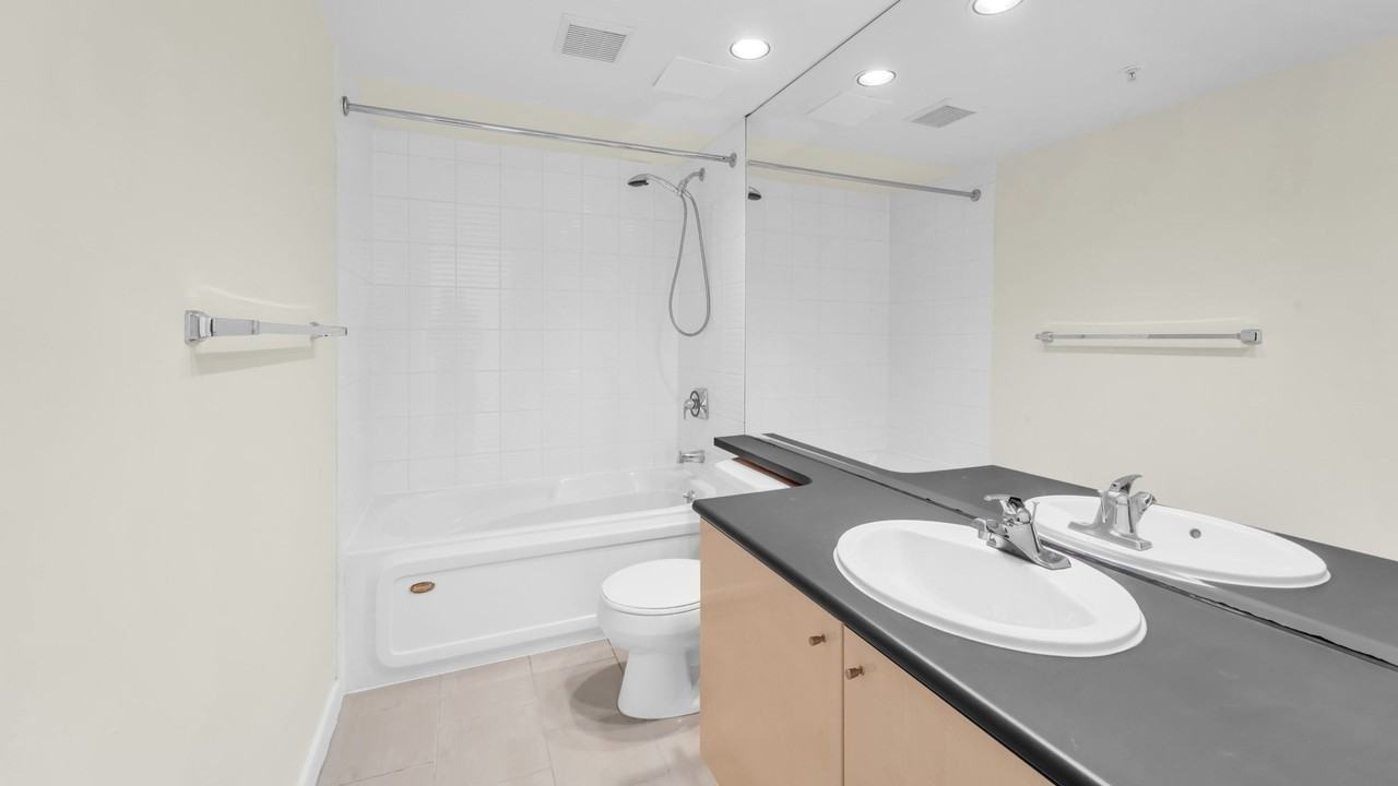 7878 Westminster Highway ## - Photo 4 of 10