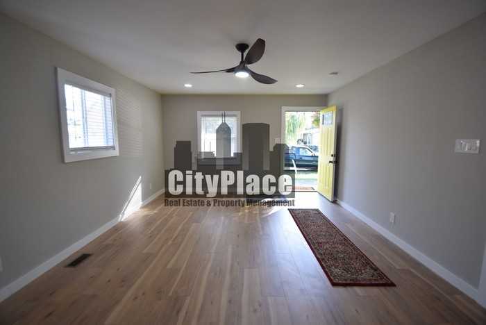 1218 Harlan St - Photo 7 of 22