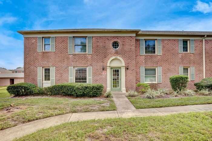 528 Georgetown Dr #C - Photo 2 of 15