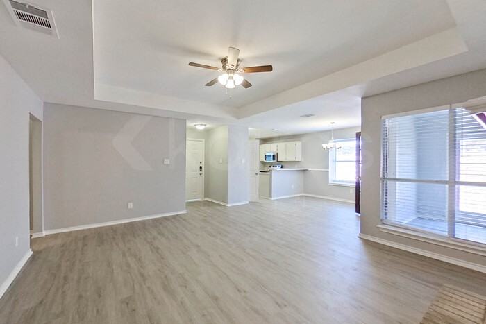 112 Streamside Dr - Photo 6 of 21