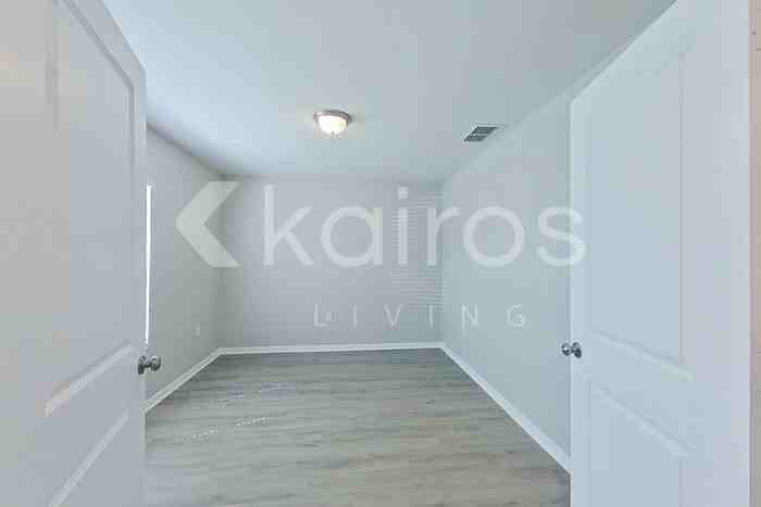6316 Fanning St - Photo 5 of 18