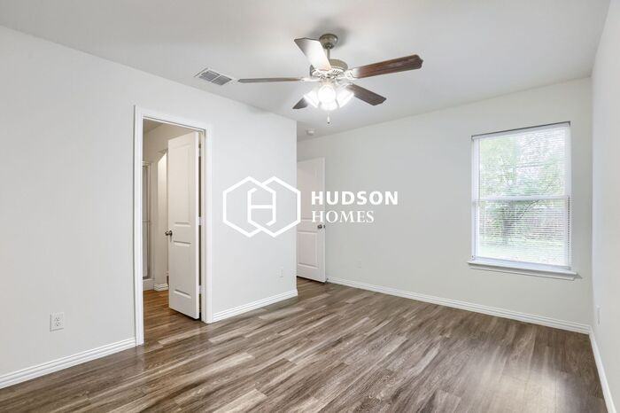 817 Hubert St - Photo 7 of 14