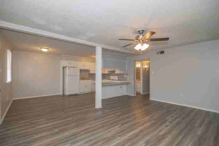 214 Cherrie Ave - Photo 5 of 19