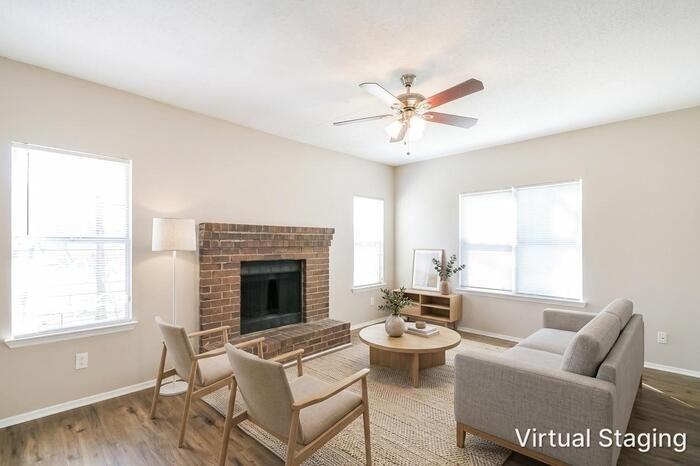 3154 Snapfinger Ln - Photo 4 of 21