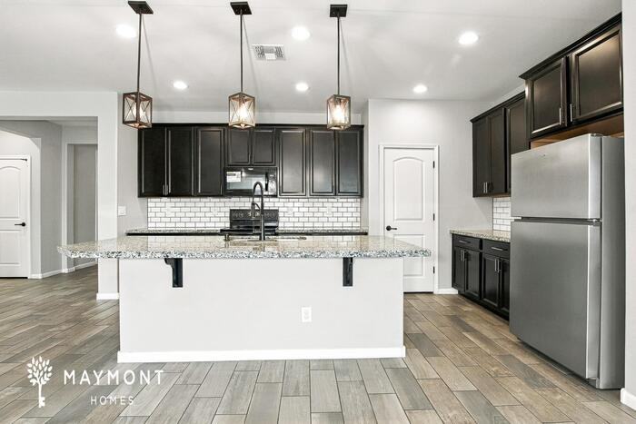 20255 W Grant St - Photo 6 of 15