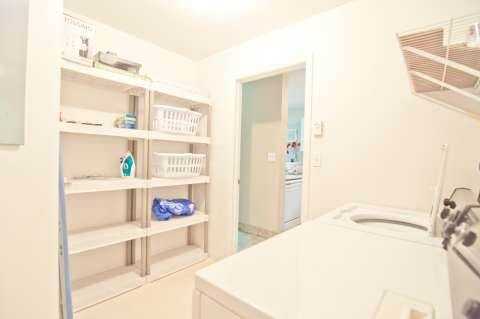 10153 117 St NW - Photo 3 of 8