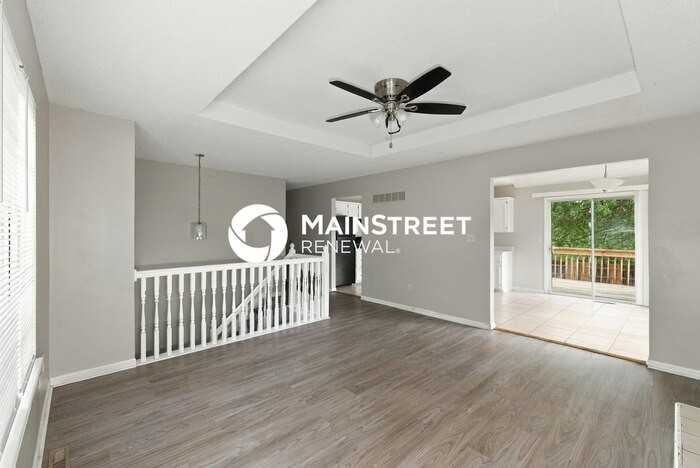 1605 Ne Stonewood Dr - Photo 5 of 18