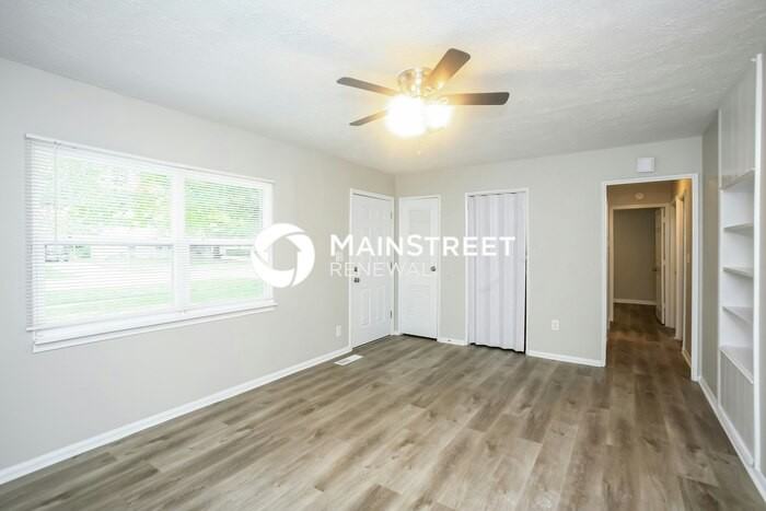 2825 Falcon Dr - Photo 5 of 16