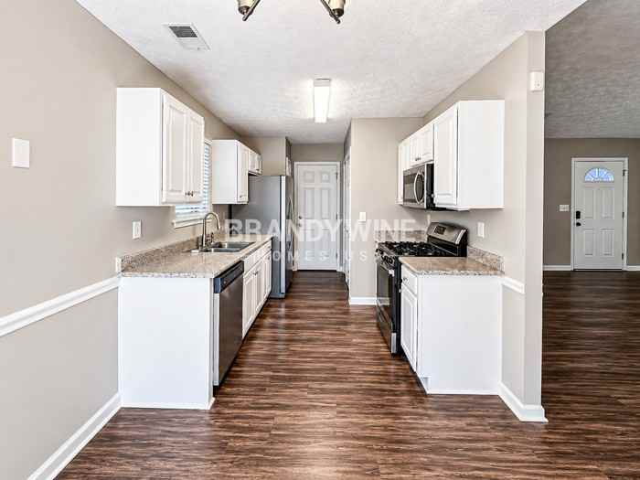 1780 Graystone Dr - Photo 6 of 24