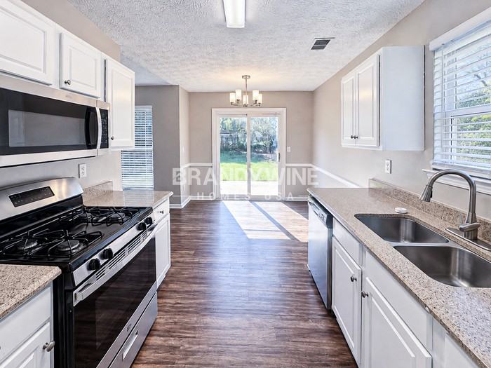 1780 Graystone Dr - Photo 7 of 24