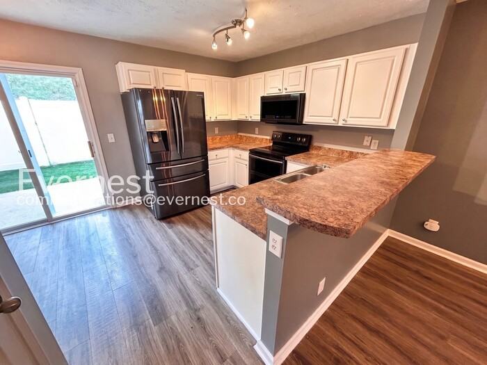 122 Shadow Glen Dr - Photo 5 of 21