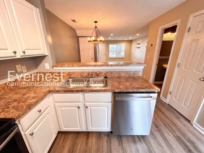 122 Shadow Glen Dr - Photo 6 of 21