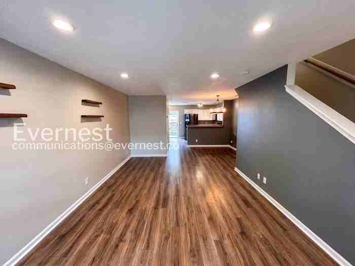 122 Shadow Glen Dr - Photo 7 of 21