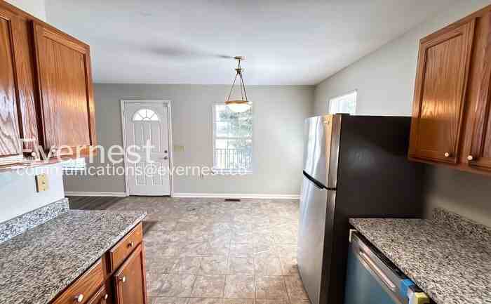 31 Scruggs St - Photo 3 of 23