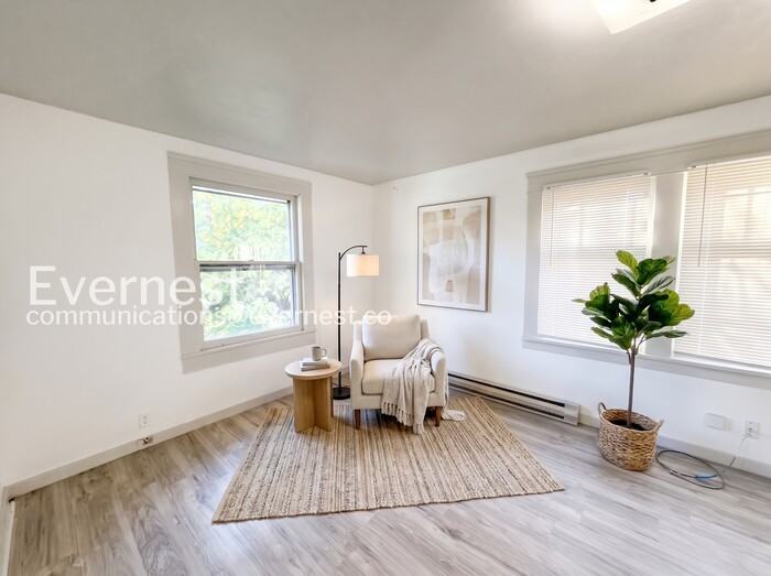 1230 W 10th Ave - Photo 3 of 13