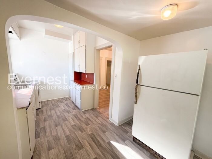 1230 W 10th Ave - Photo 6 of 13