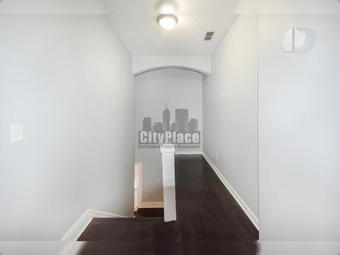 1459 N Delaware St - Photo 6 of 28