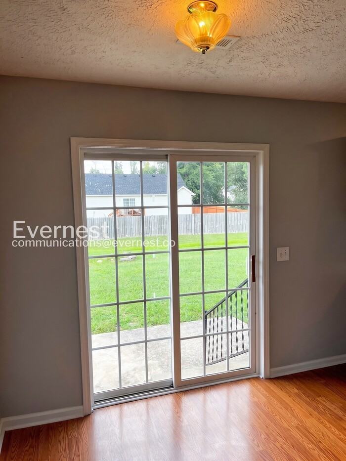 2713 Calais Ct - Photo 5 of 19