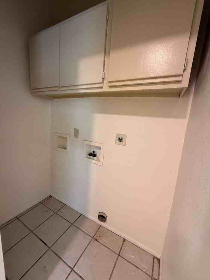 6030 S Fontana Ave - Photo 5 of 19