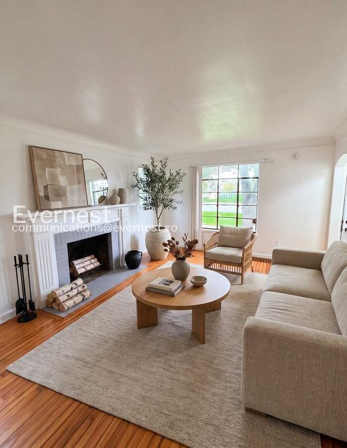 5107 Cadieux Rd - Photo 2 of 26