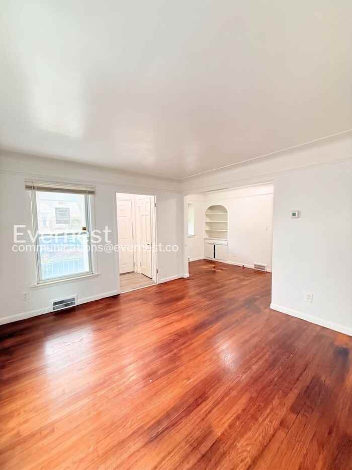 18508 Ferguson St - Photo 5 of 20