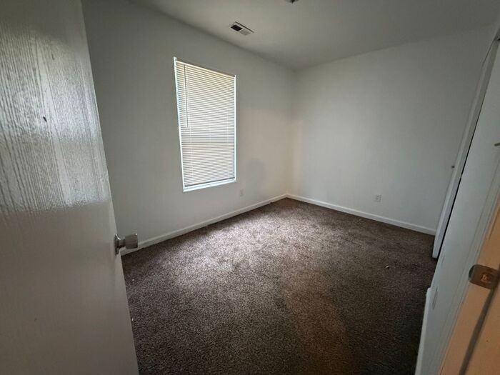 3745 Garfield Ave - Photo 6 of 12
