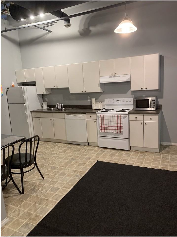 9817 - 9817 103 St - Photo 6 of 6