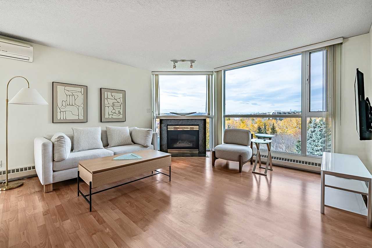 804 3 Ave Sw - Photo 2 of 12