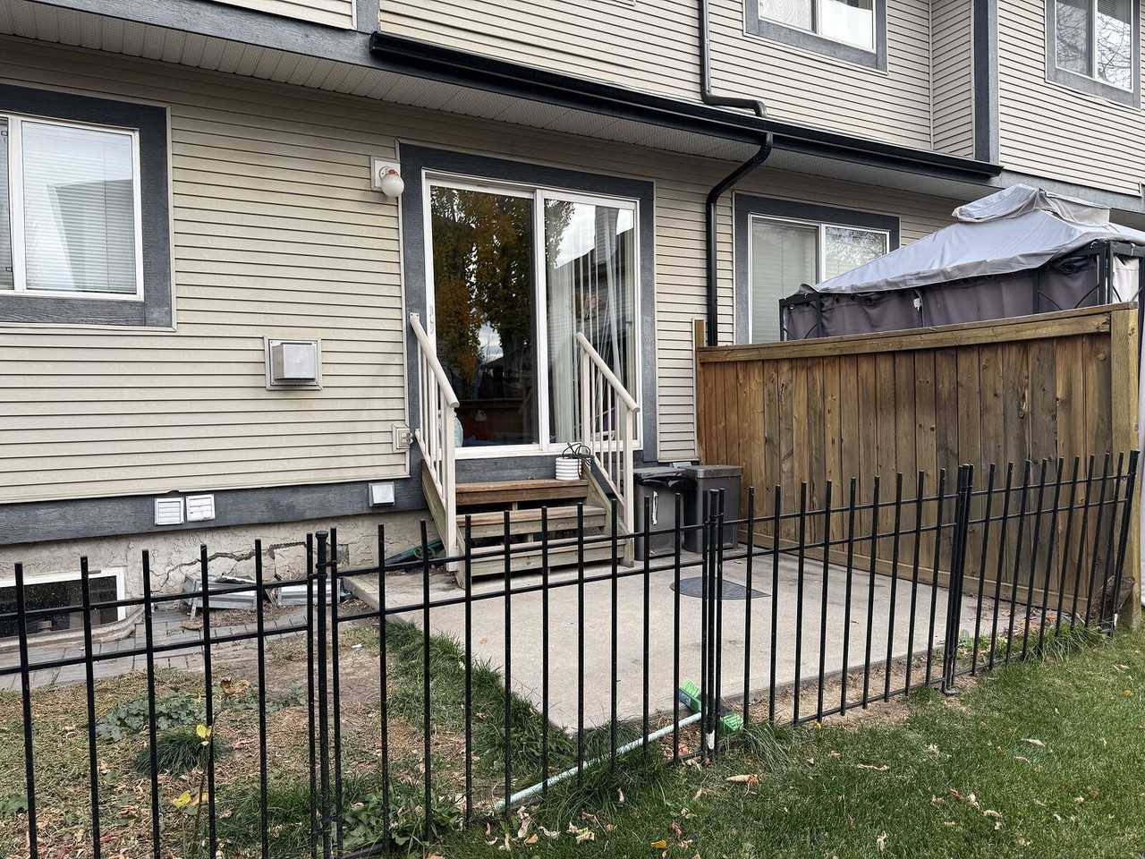 176 Stonemere Pl - Photo 5 of 20