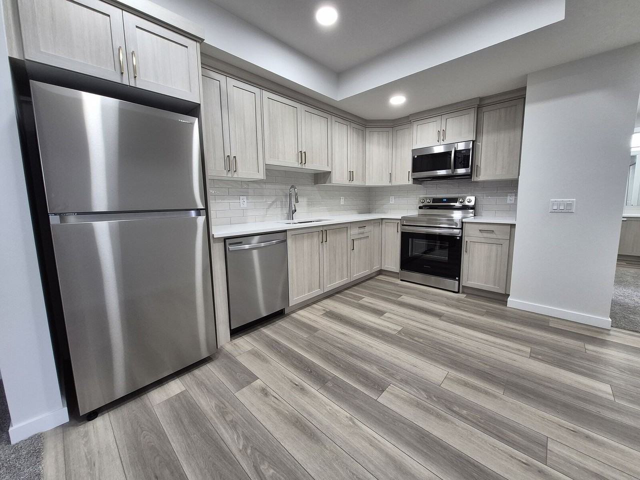 1270 Chinook Winds Cir Sw - Photo 2 of 11