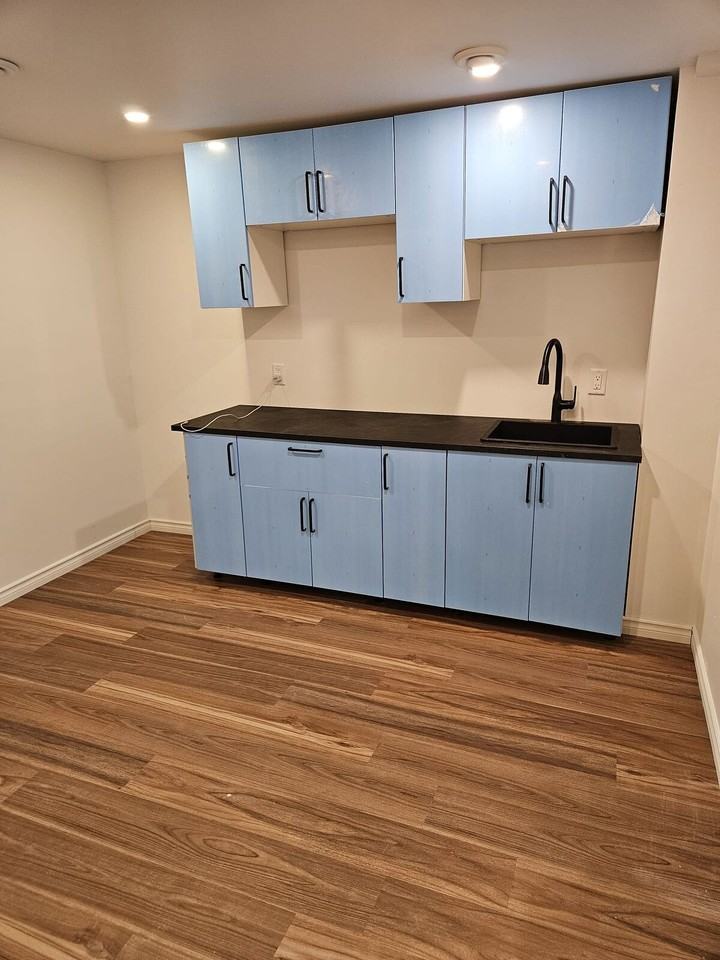 202 Donna Wyatt Way - Photo 3 of 11