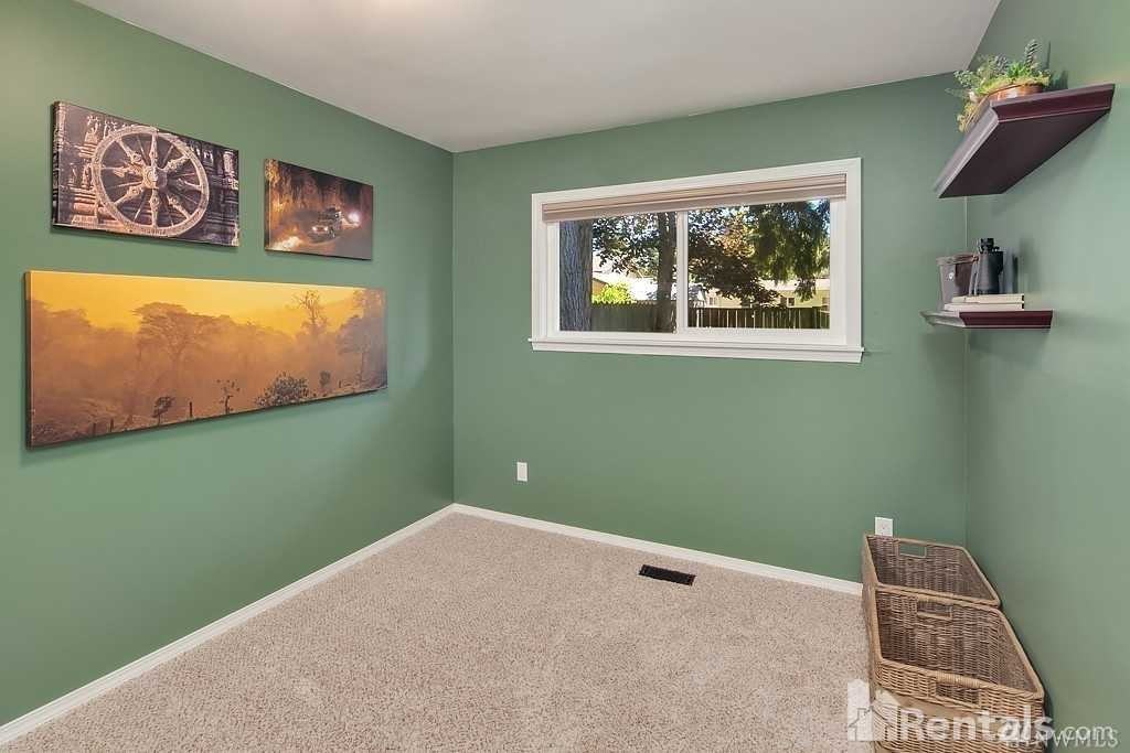 2112 145th Ave Se #NA - Photo 6 of 7