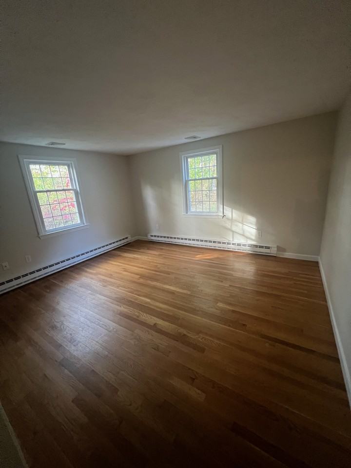 46 Colonial Vlg #46 - Photo 2 of 10