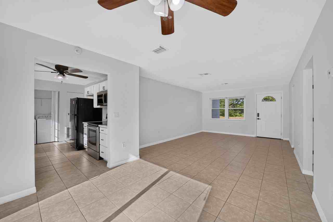 10133 Sw 84th Avenue Rd #1 - Photo 5 of 20