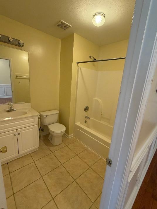 343 Greendale Pl #343 - Photo 5 of 8