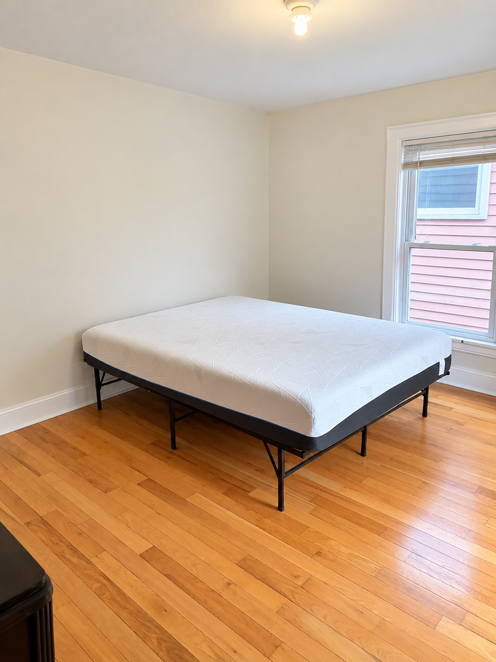 103 W Yates St #1 - Photo 5 of 6