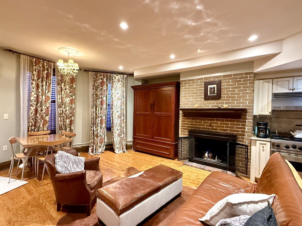 326 Dartmouth St #B2 - Photo 3 of 18