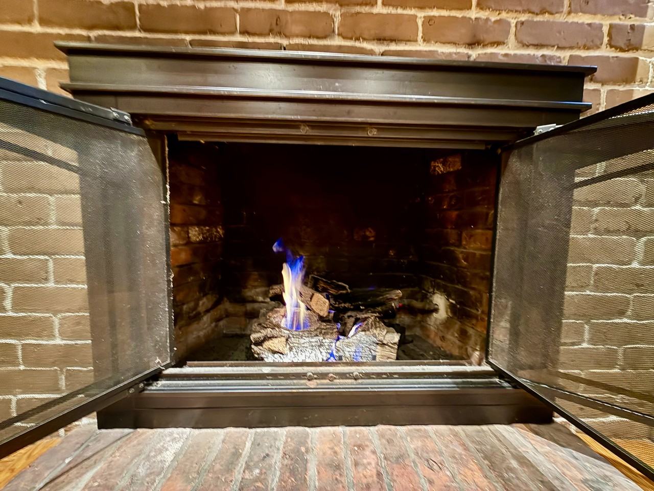326 Dartmouth St #B2 - Photo 4 of 18